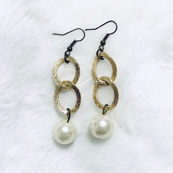 ๐Elegant Golden Dangle Links Pearl Drop Earrings - Picture 11 of 16